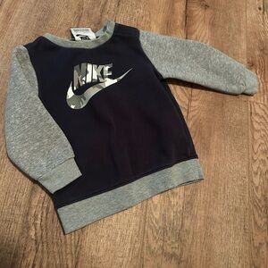 Nike baby boy 18 month crew neck